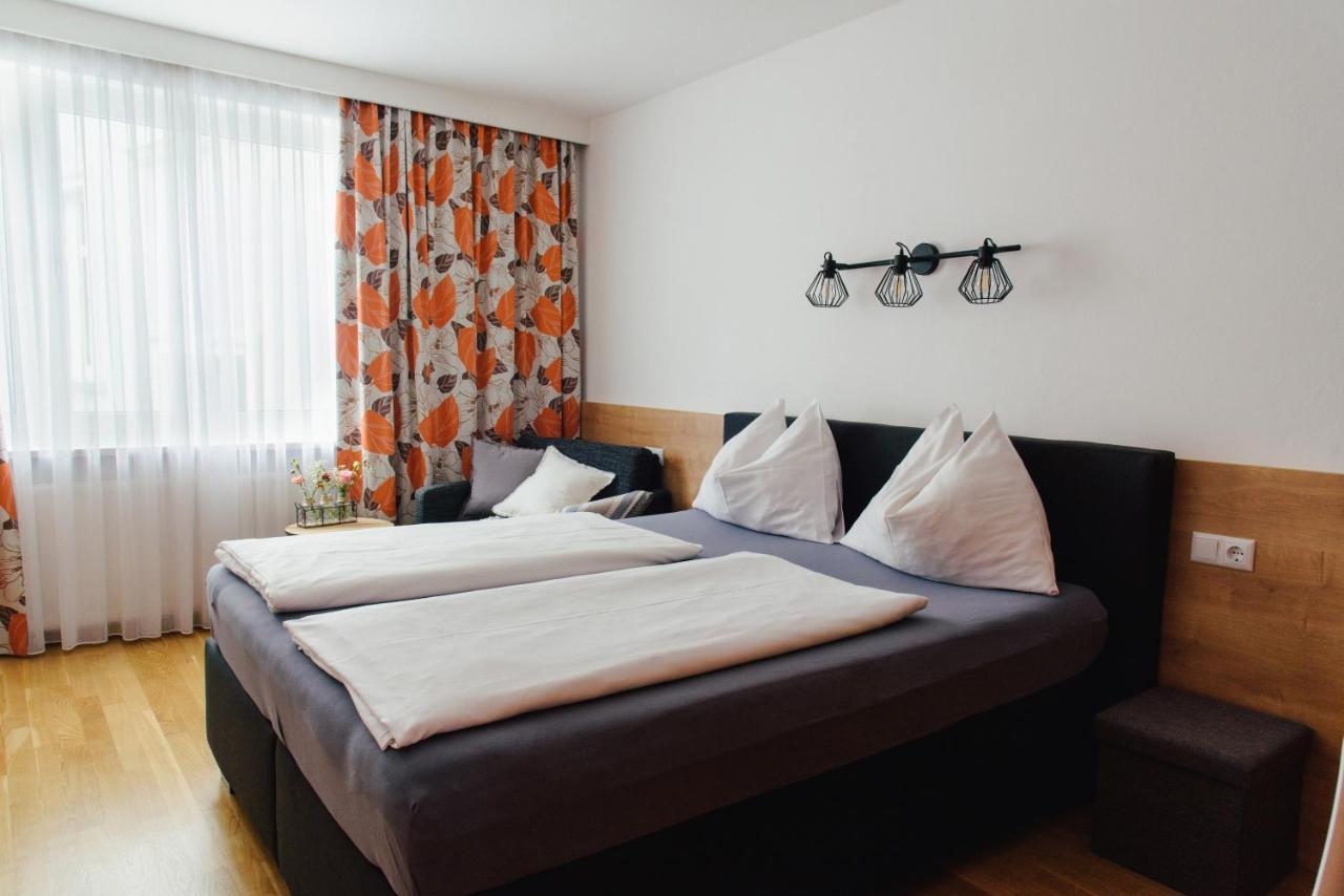 Hotel Drei Kreuz Salzburg Bagian luar foto