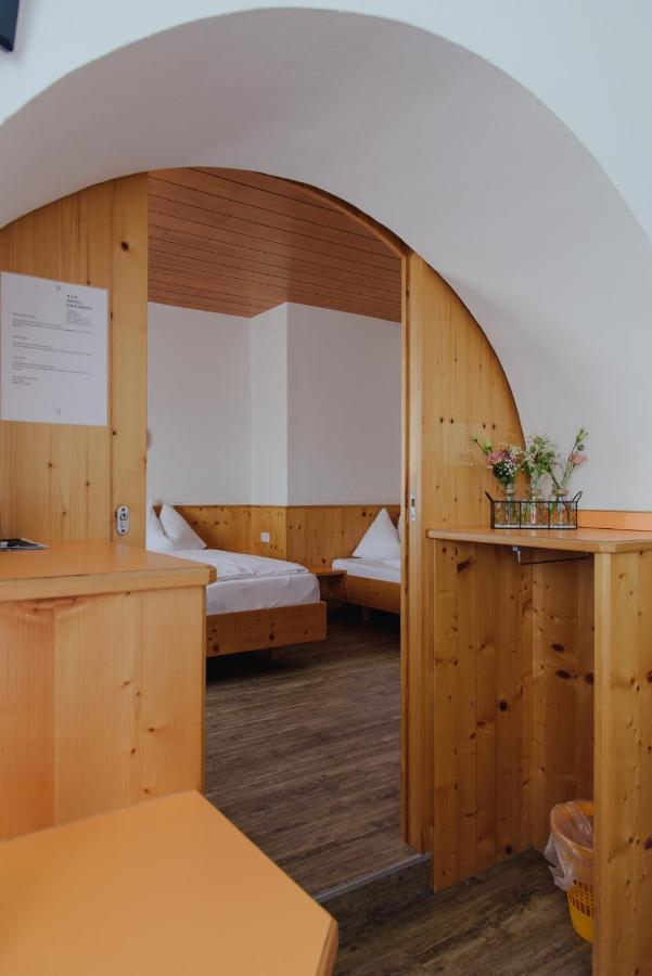 Hotel Drei Kreuz Salzburg Bagian luar foto