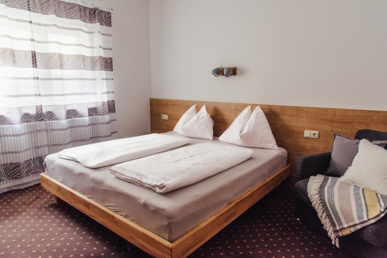 Hotel Drei Kreuz Salzburg Bagian luar foto