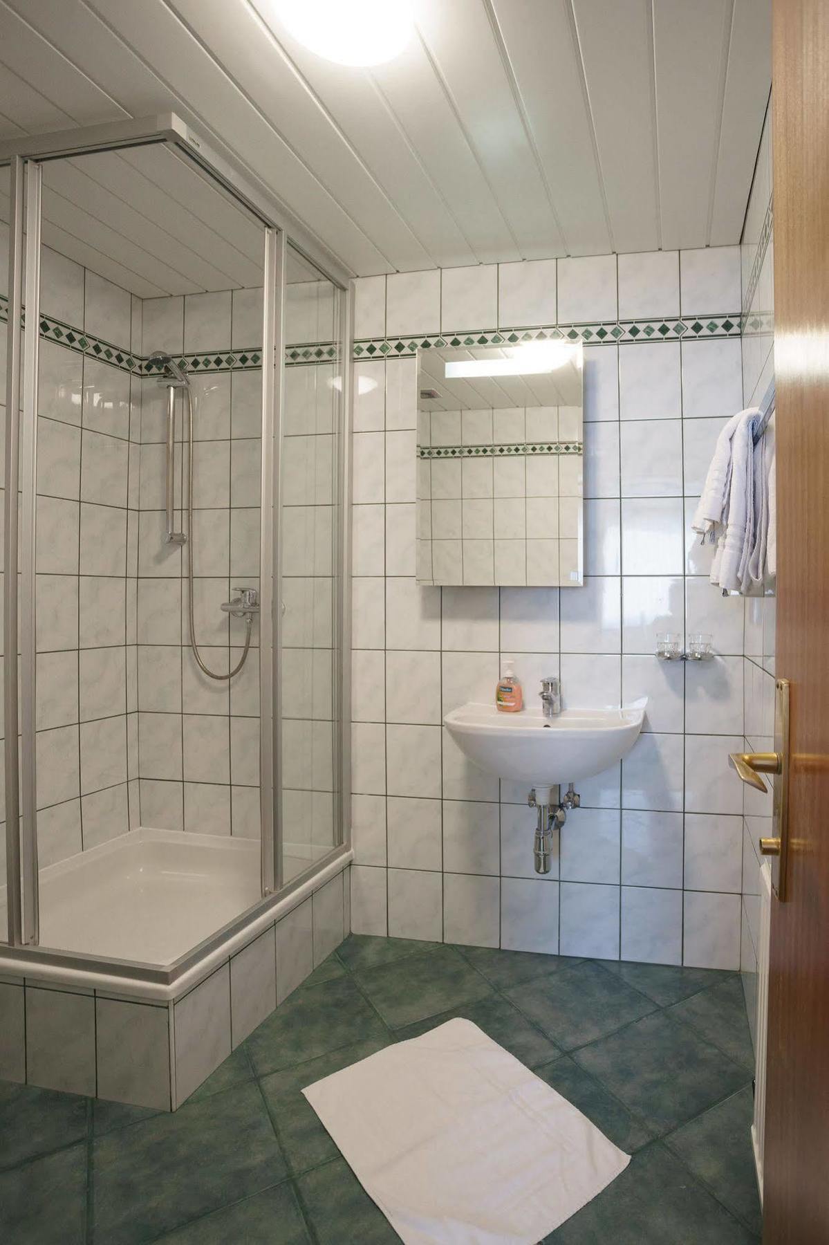Hotel Drei Kreuz Salzburg Bagian luar foto